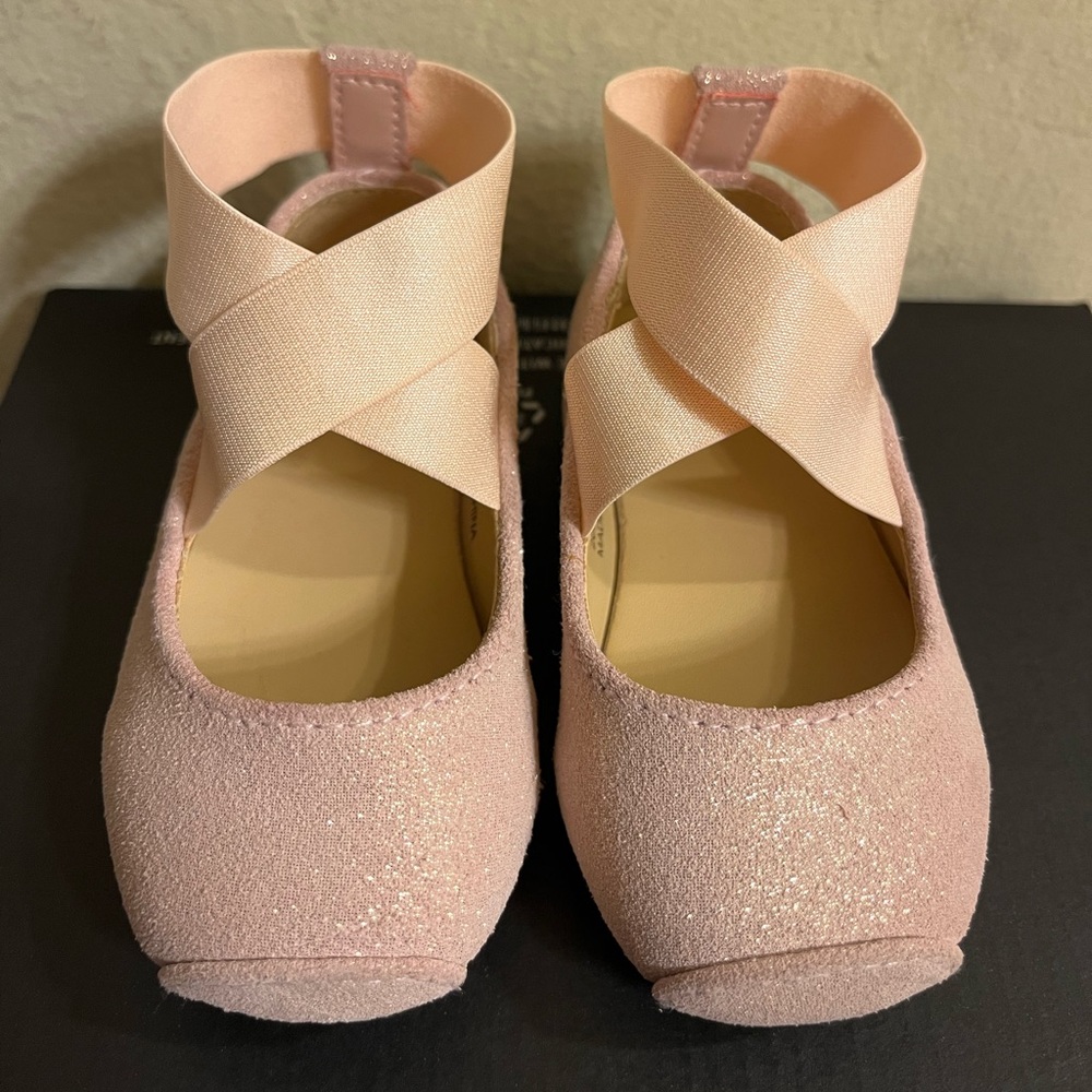 Janie & Jack shimmer ballet flat. Color, pearl blush. Size 4